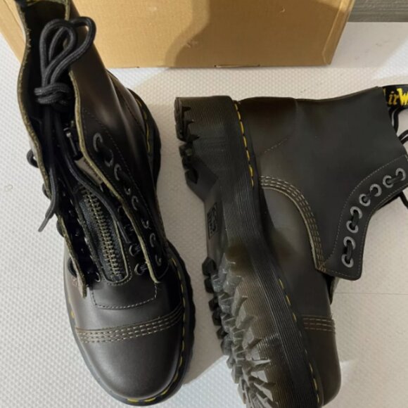 Dark Taupe - DR. MARTENS SINCLAIR ZIP UP ORLEANS LEATHER PLATFORM BOOTS MSRP$280 - Picture 6 of 16